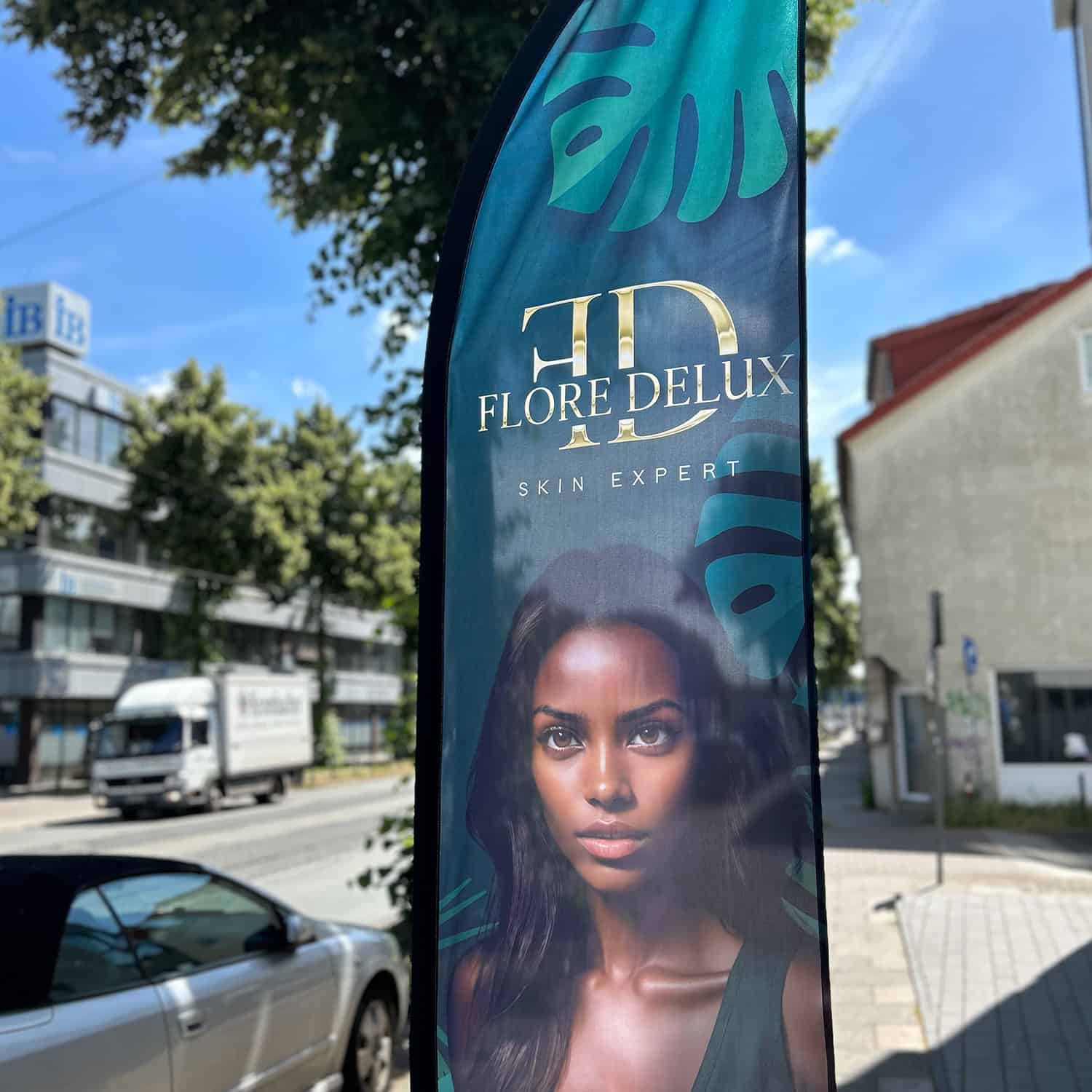 Drapeau publicitaire/ Drapeau - Publicité extérieure / Publicité mobile / Beachflag – Image 3