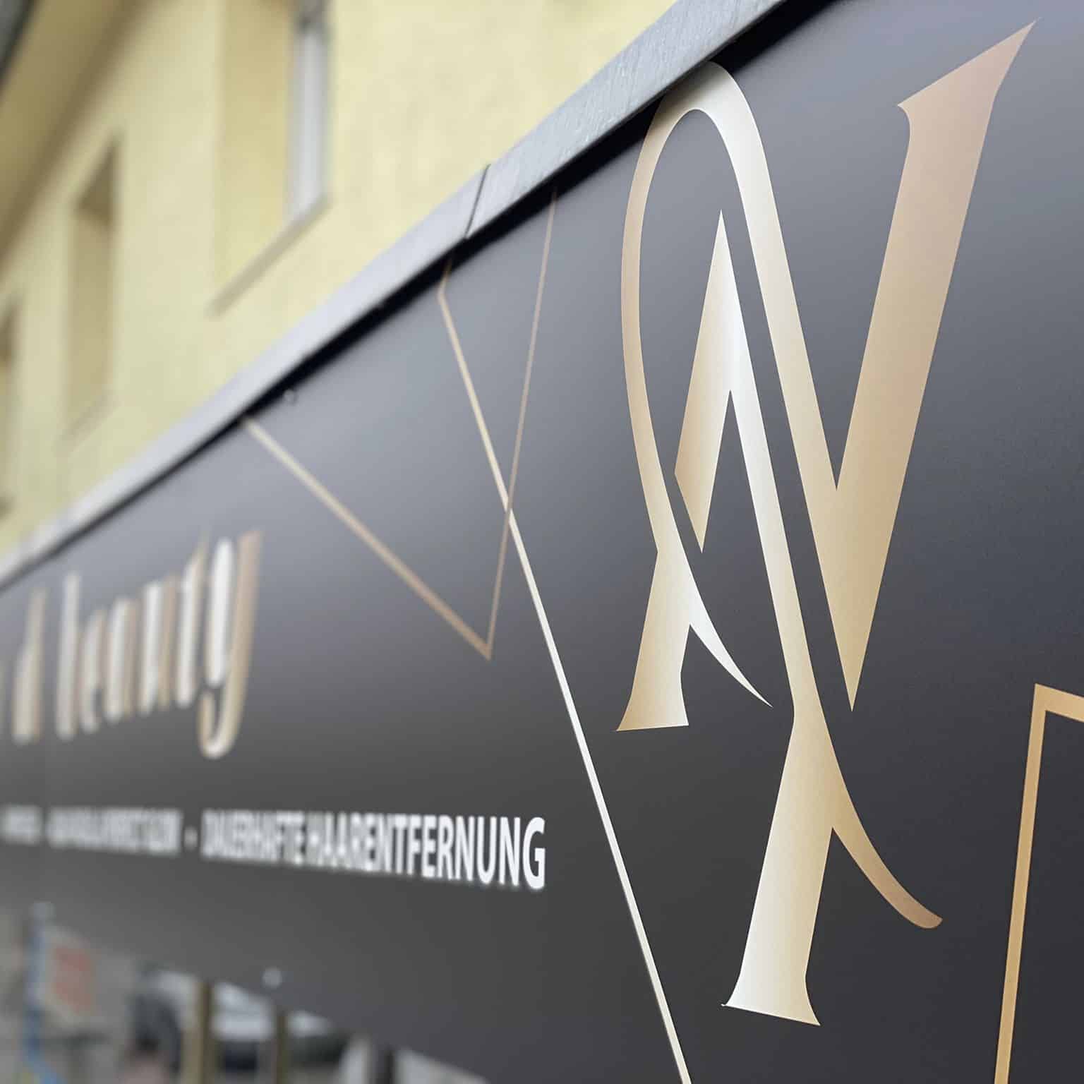 Panneau publicitaire / enseigne / signalétique I Prix sur demande – Image 8